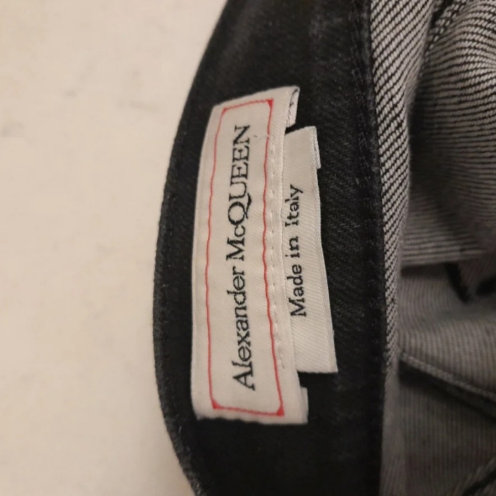 Alexander McQueen Black Skinny Jeans Sleek Modern Design - Picture 5 of 5